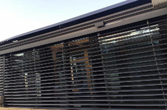 如何搭配百葉窗簾