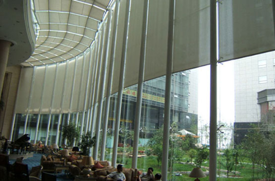 電動卷簾商業(yè)辦公的首選