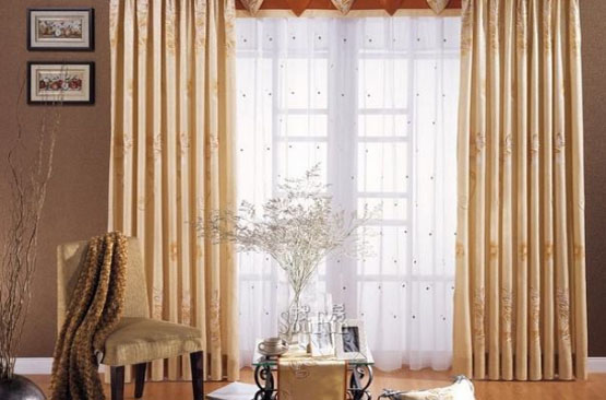 家居窗簾用什么材質(zhì)好?窗簾有哪些材質(zhì)