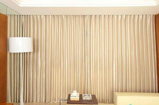 辦公室落地窗簾設計有什么技巧